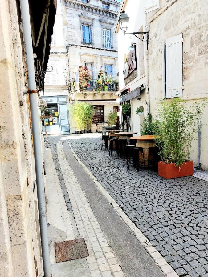 Studio Cosy Dans Le Centre Historique Wifi Angulema Exterior foto